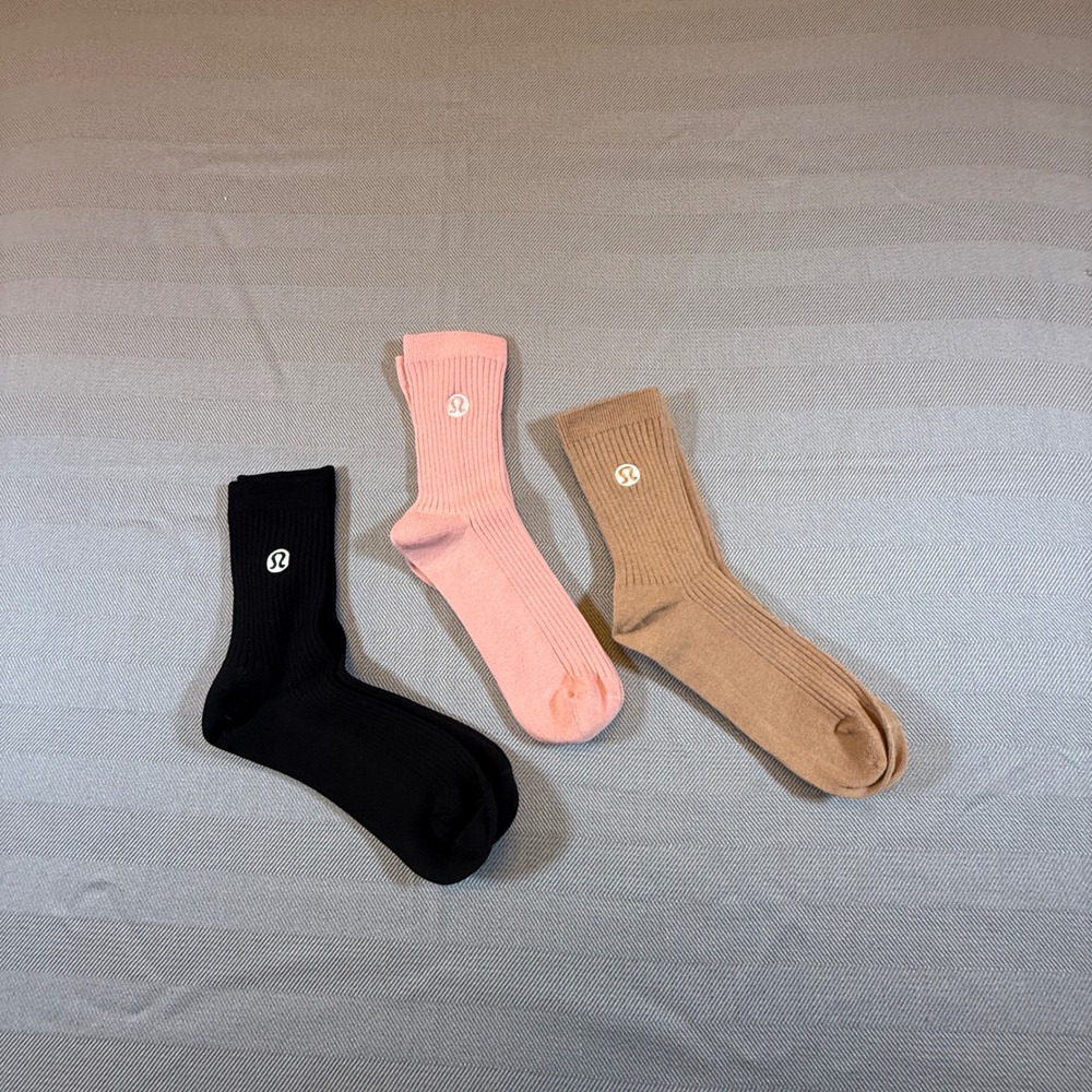 Lululemon Daily Stride Ribbed Crew Socks 3 Pair Bundle Black Pink Tan Logo TM6